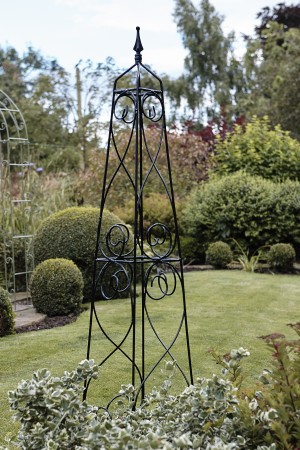 Burghley obelisk black